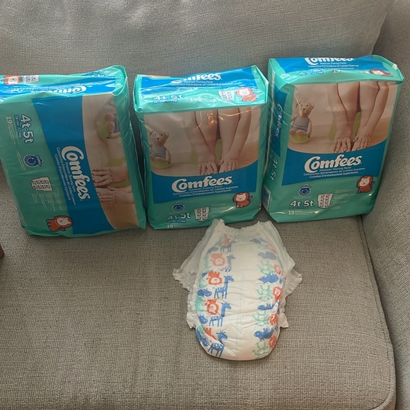 S i X packs of Size 4/5T pull up training pants unisex - Picture 1 of 7